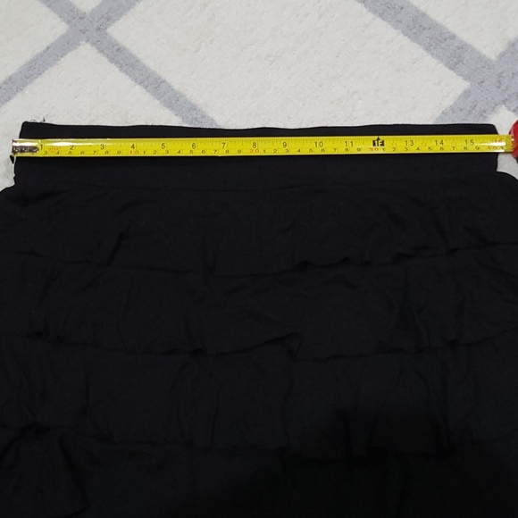 Mini Skirt - Picture 5 of 6